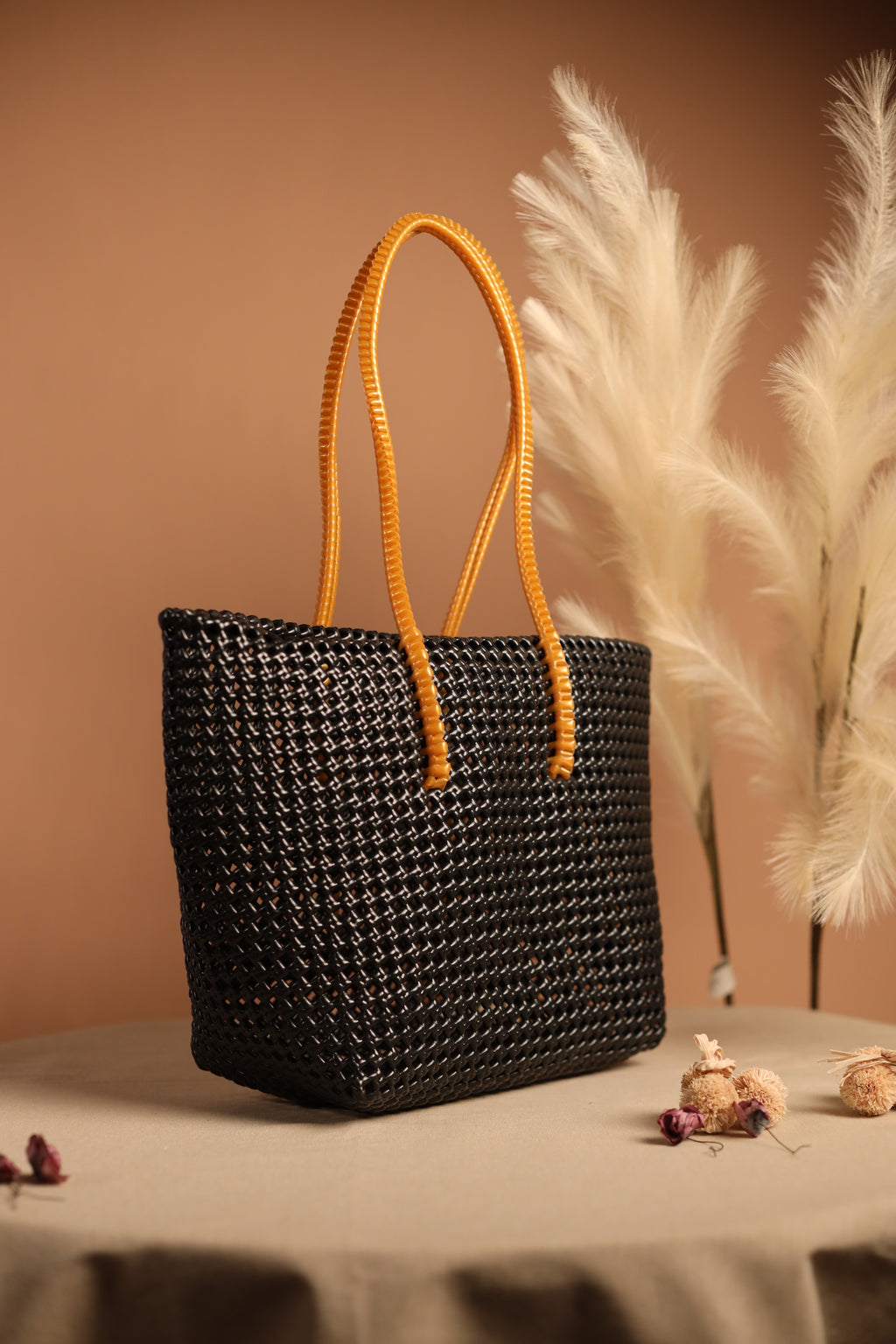 SHADOW HANDBAG