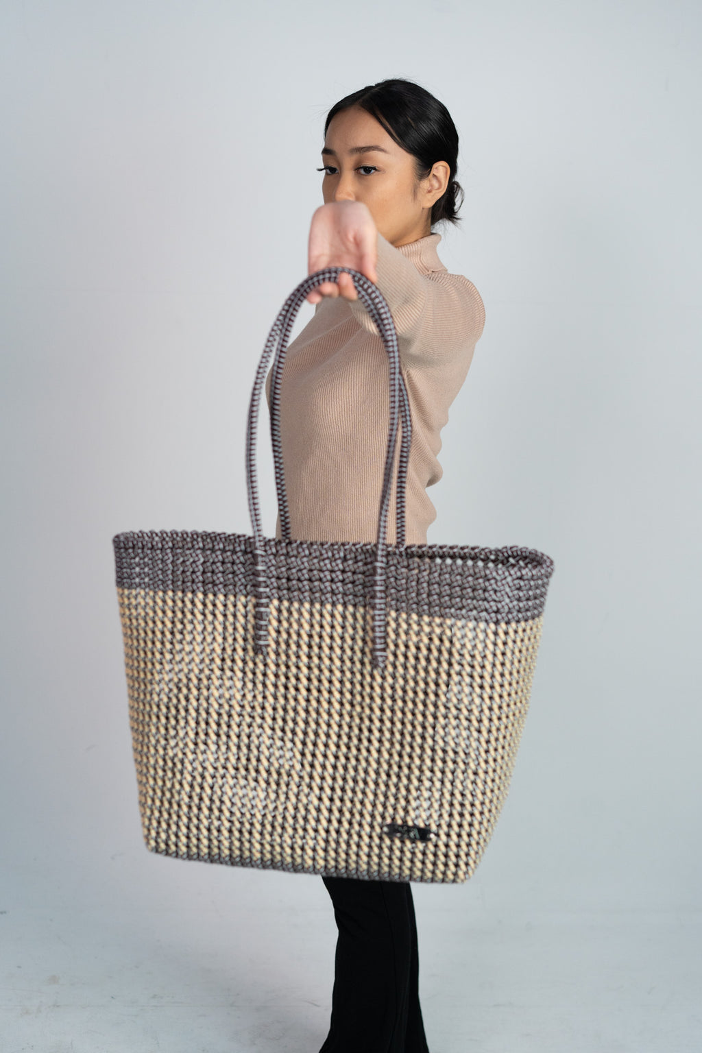 CHESTNUT HANDBAG