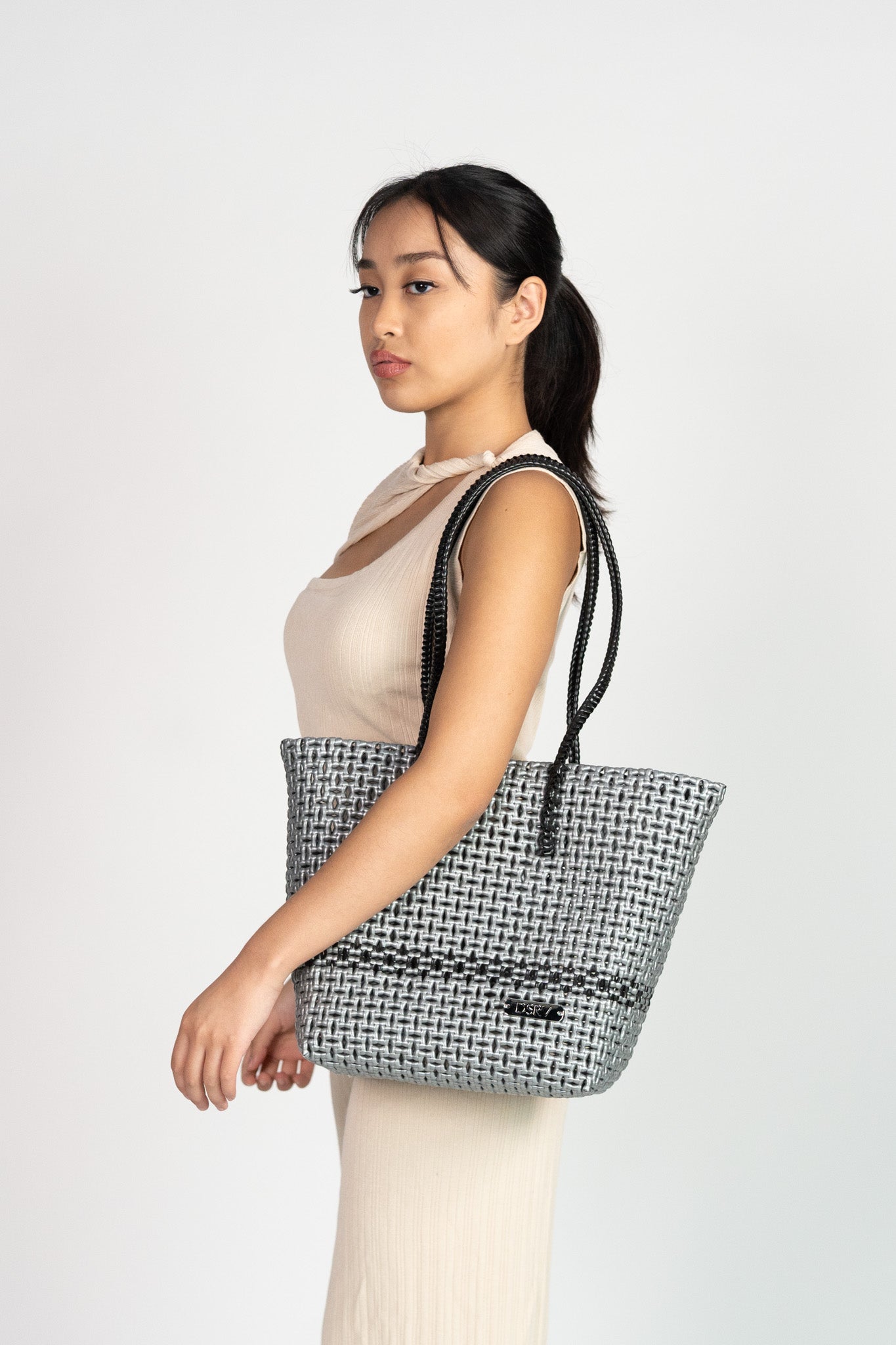SILVER STREAK HANDBAG