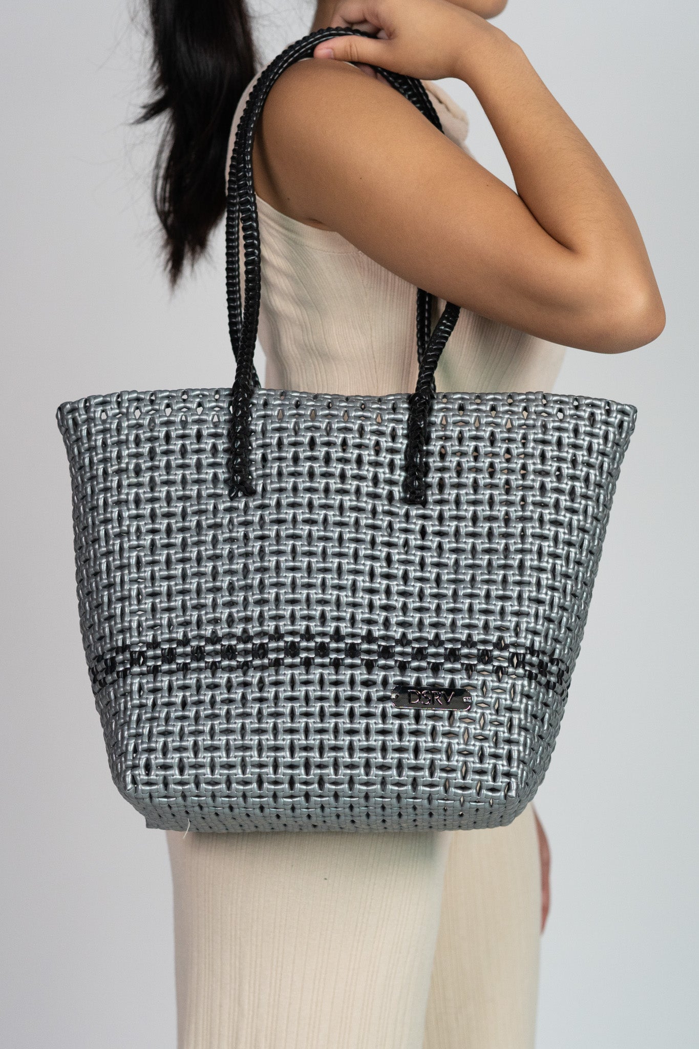 SILVER STREAK HANDBAG