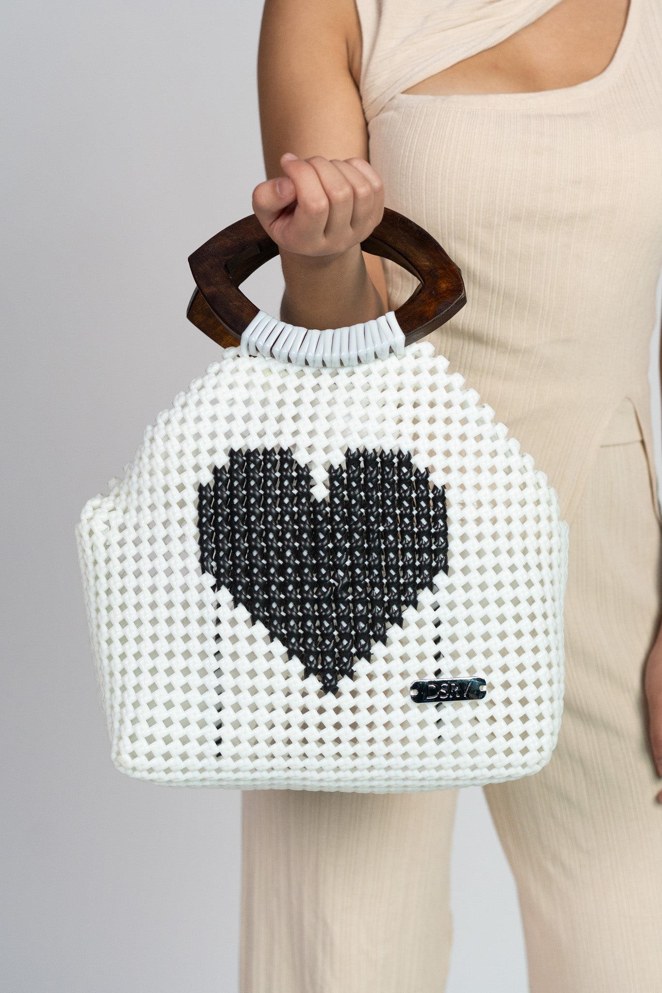 WHITE HEART BELLE BAG