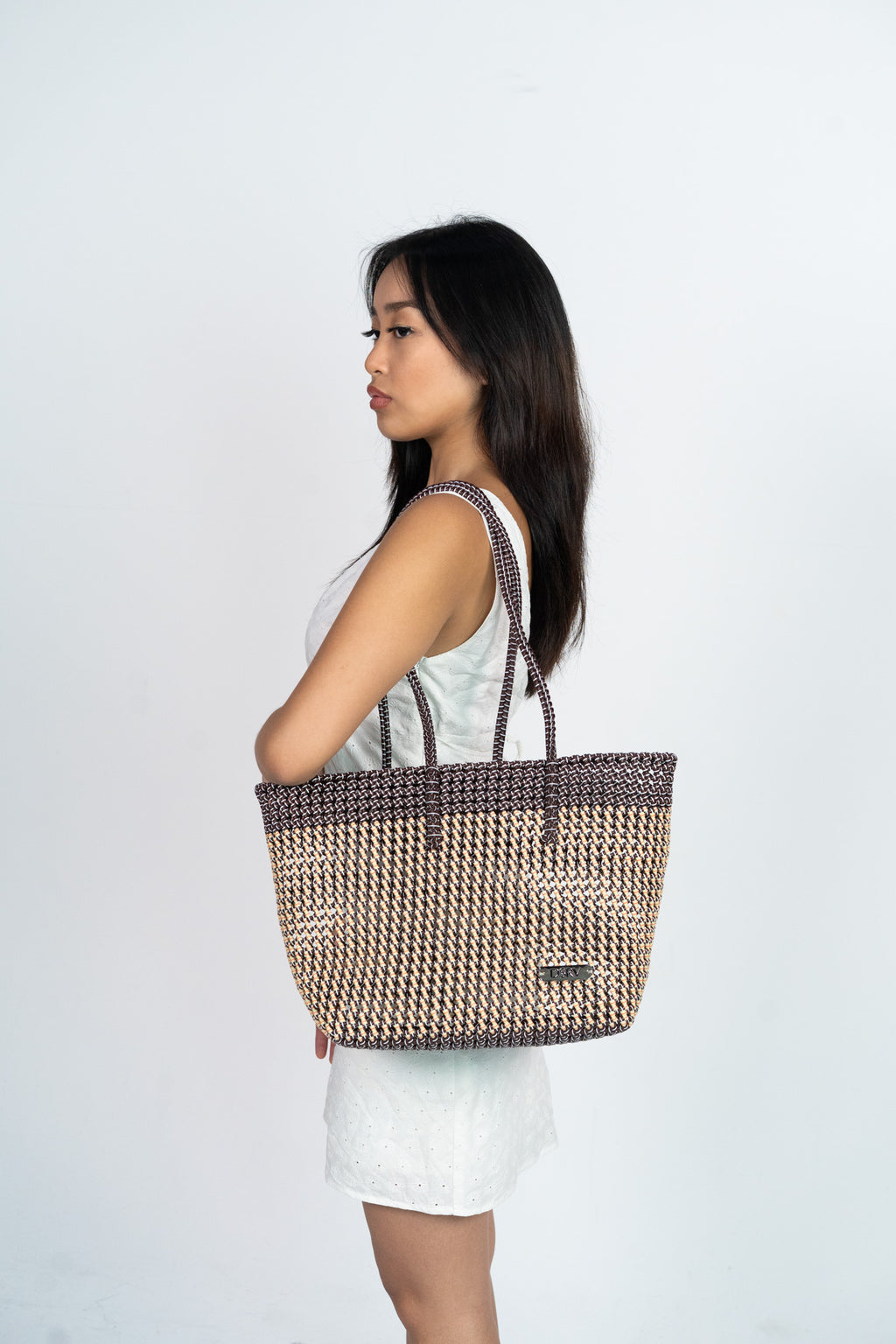 CHESTNUT HANDBAG